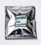 Jamaica Blue Montain: Café procedente de las Montañas Azules de Jamaica y considerado el mejor del mundo. Muy fino, bajo en cafeína, aromático y con muy poca acidez. De sabor afrutado, cuerpo achocolatado y un sinfín de matices que concentran todo el sabor del Caribe en una taza